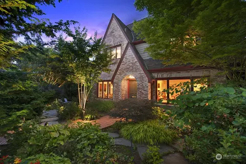 1406 Mcgilvra Blvd E, Seattle, WA 98112