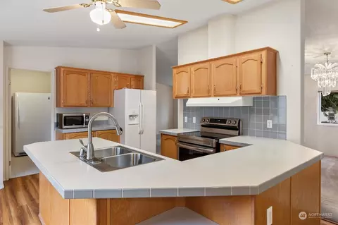 22905 32nd Ave E, Spanaway, WA 98387 photo 6