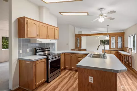22905 32nd Ave E, Spanaway, WA 98387 photo 4