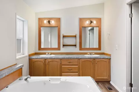 22905 32nd Ave E, Spanaway, WA 98387 photo 18