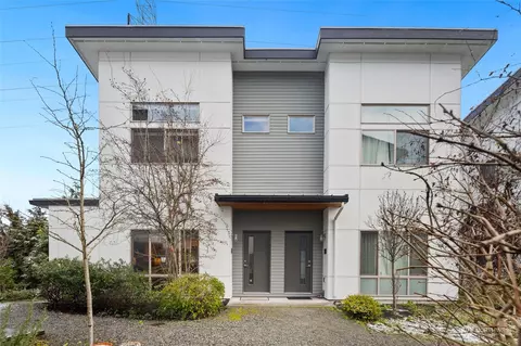 4260 S Greenbelt Station Dr, Seattle, WA 98118