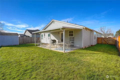 304 Nelsen St NE, Orting, WA 98360 photo 29