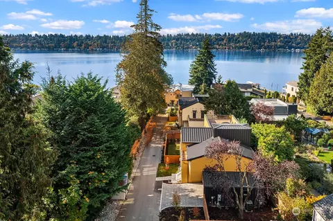 13331 Holmes Point Dr NE, Kirkland, WA 98034