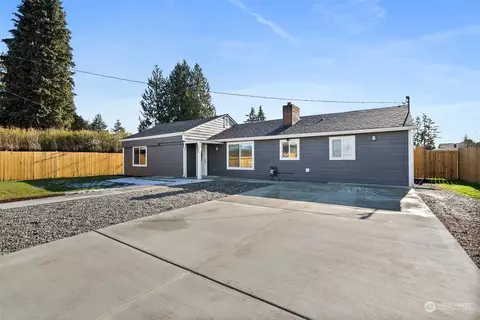 5704 108th Ct SW, Lakewood, WA 98499