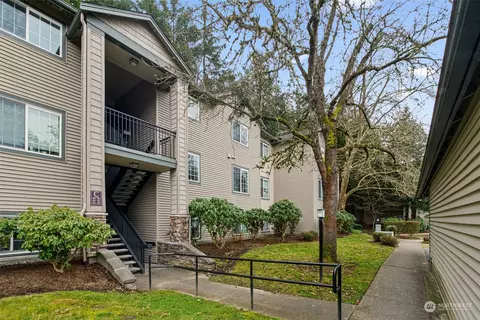 25025 SE Klahanie Blvd #C303, Issaquah, WA 98029