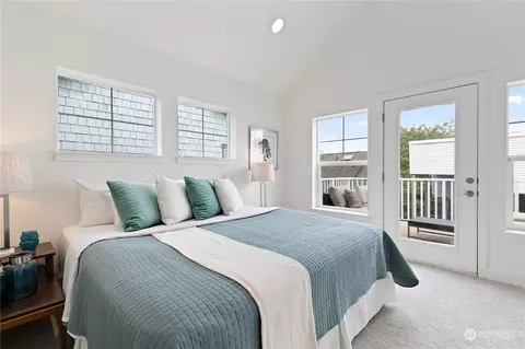 212 24th Ave E, Seattle, WA 98112 photo 19