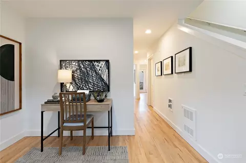 212 24th Ave E, Seattle, WA 98112 photo 4