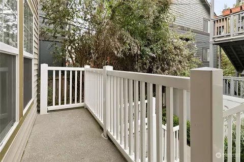 212 24th Ave E, Seattle, WA 98112 photo 32