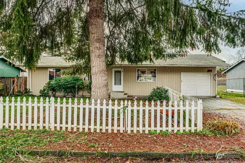 527 Diane St SW, Castle Rock, WA 98611