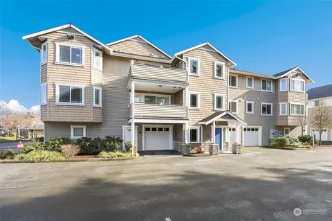 13426 97th Ave E #302, Puyallup, WA 98373