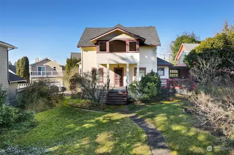 2034 N 78th St, Seattle, WA 98103