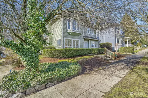 801 17th Ave, Seattle, WA 98122