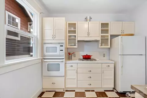 Kitchen - 521 16th Ave E #3, Seattle, WA 98112 photo 1 of 2