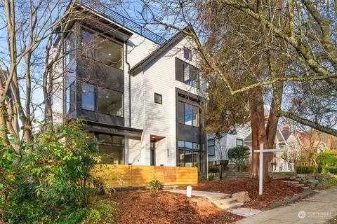 5537 34th Ave NE, Seattle, WA 98105