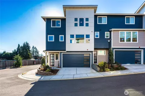 14951 7th Pkwy S, Burien, WA 98148