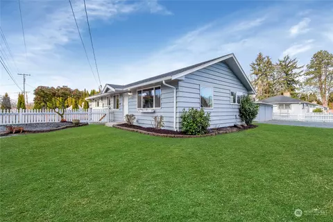 14021 80th St E, Puyallup, WA 98372