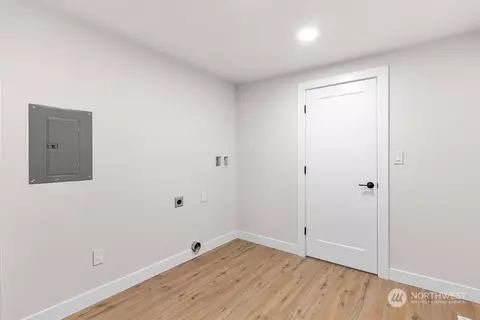 Other - 1335 E Maple St, Kent, WA 98030 photo 2 of 5