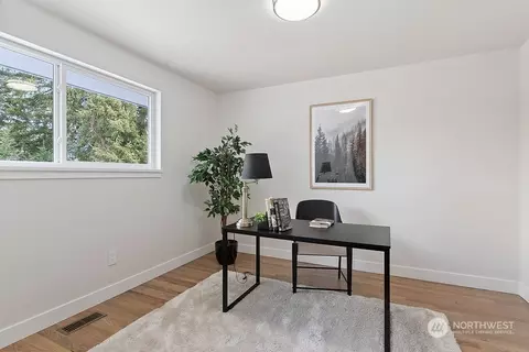 Other - 1335 E Maple St, Kent, WA 98030 photo 4 of 5