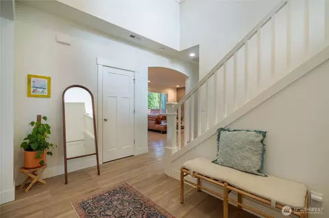 Entry Way - 16815 37th Dr SE, Bothell, WA 98012 photo 2 of 4