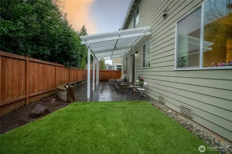 Exterior - 16815 37th Dr SE, Bothell, WA 98012 photo 4 of 4
