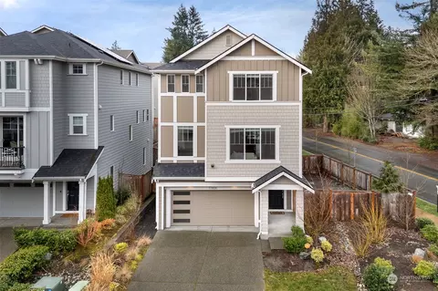17606 21st Ave W, Lynnwood, WA 98037