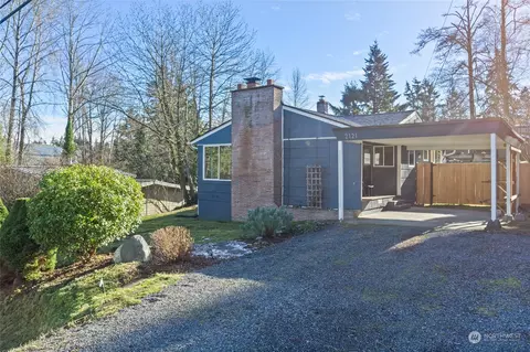 2121 N 167th St, Shoreline, WA 98133