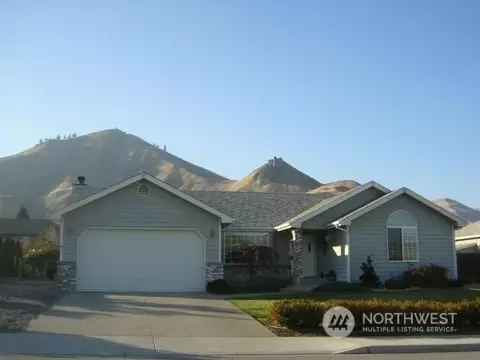 608 Olympus, Wenatchee, WA 98801