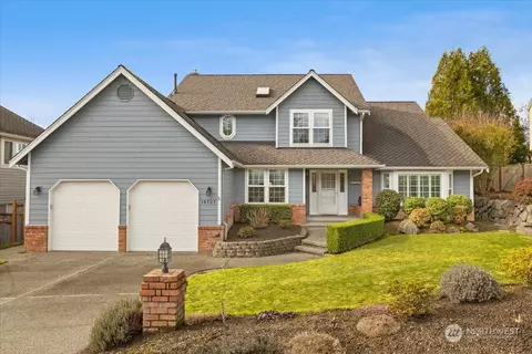 18727 137th Ct SE, Renton, WA 98058