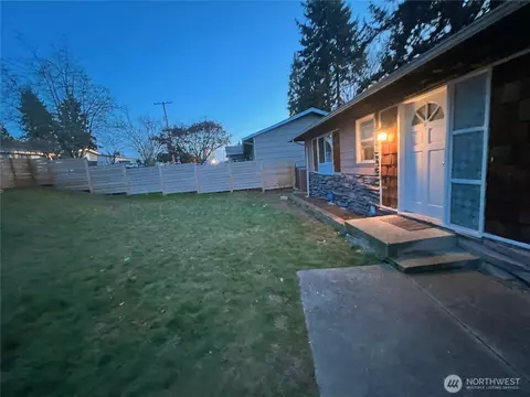 24411 35th Ave S, Kent, WA 98032