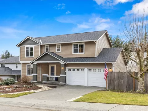 Exterior - 14320 53rd Ave SE, Everett, WA 98208 photo 2 of 11
