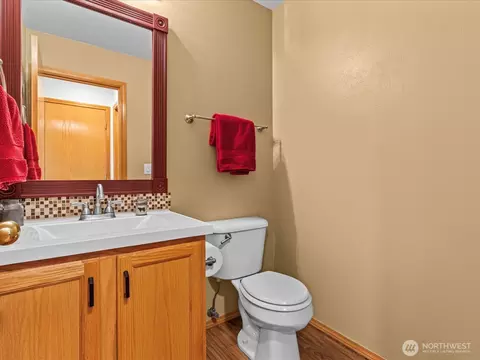 Bath - 14320 53rd Ave SE, Everett, WA 98208 photo 1 of 3