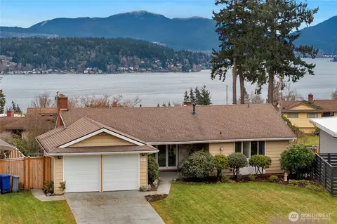 17011 NE 6th St, Bellevue, WA 98008