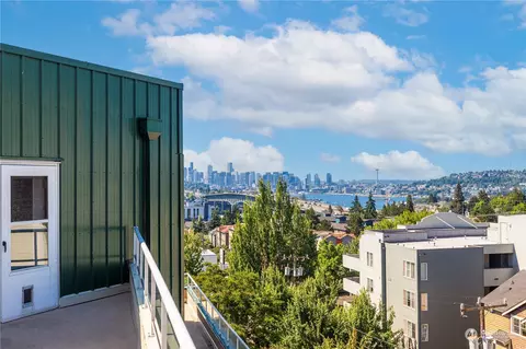 4528 8th Ave NE #5C, Seattle, WA 98105