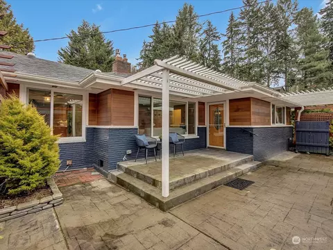 9917 232nd St SW, Edmonds, WA 98020