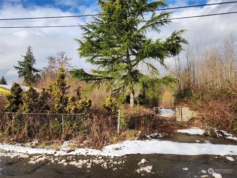 4230 S 139th St, Tukwila, WA 98168
