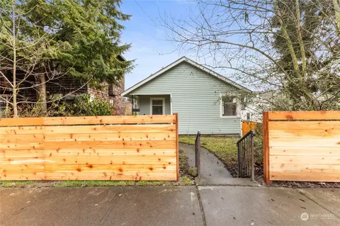 7538 16th Ave SW, Seattle, WA 98106