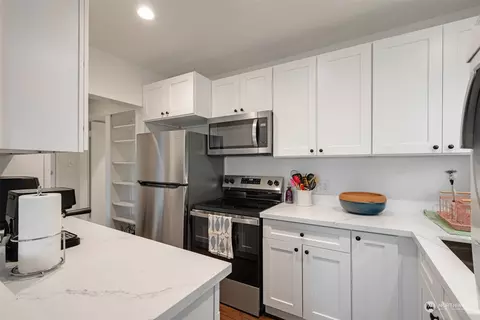 2016 Broadway E #D, Seattle, WA 98102 photo 19