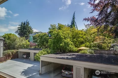 2016 Broadway E #D, Seattle, WA 98102 photo 28