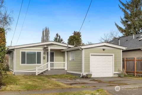 4440 S Frontenac St, Seattle, WA 98118