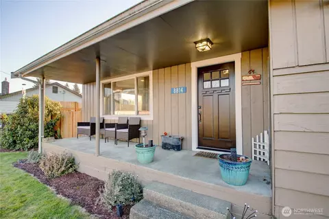8814 Garden Of Eden Rd, Sedro Woolley, WA 98284