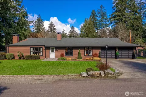 55 Loch Ln SW, Lakewood, WA 98499