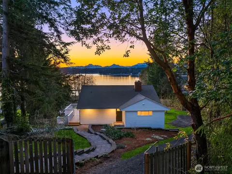 16347 Lemolo Shore Dr NE, Poulsbo, WA 98370
