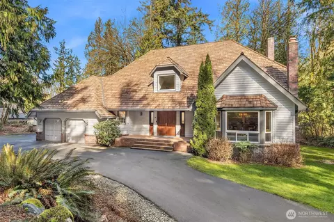 19128 SE 63rd Pl, Issaquah, WA 98027