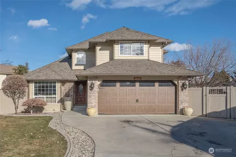 1506 4th St S, Wenatchee, WA 98801