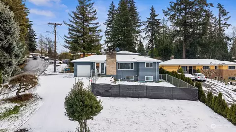 2853 S 211th St, Seatac, WA 98198