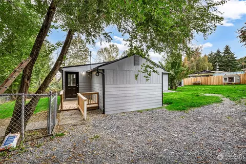 2827 S 127th St, Seattle, WA 98168
