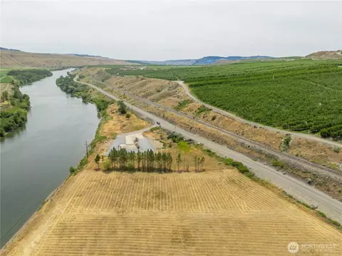 624 Monse River Rd, Brewster, WA 98812