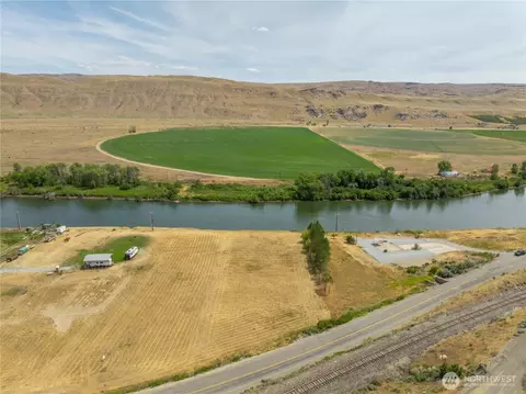 626 Monse River Rd, Brewster, WA 98812