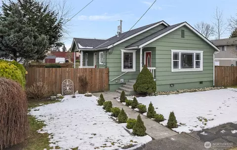 124 W Gilman Ave, Arlington, WA 98223