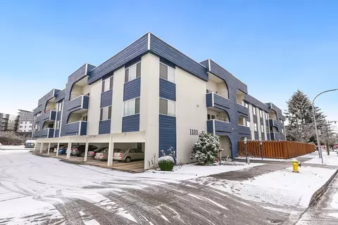 1100 Harrington Ave NE #209, Renton, WA 98056